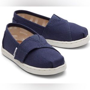 Toms Tiny Alpargata Cavas Shoe
